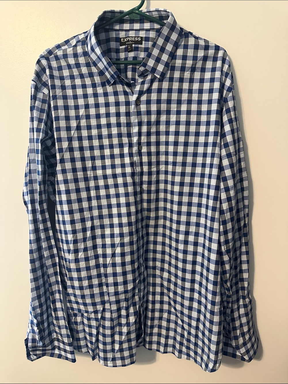 Express Men's Navy and White Gingham Button-Down Shirt
